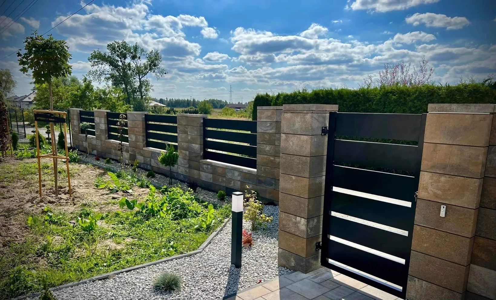 Palisadowe ogrodzenie aluminiowe konstruX